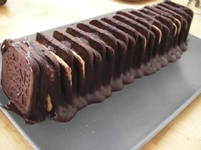 Kakaolu Bisküvili Pasta Tarifi ve Malzemeleri